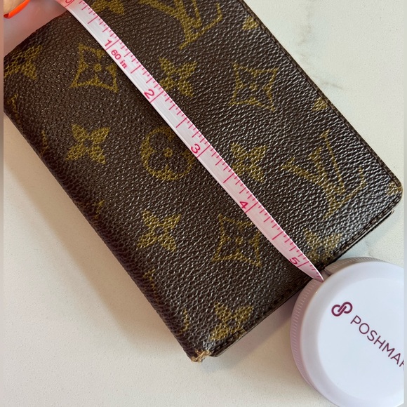 Louis Vuitton holder🌙 - Picture 16 of 16